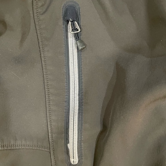 Columbia Soft Shell Jacket (small) - Picture 4 of 8